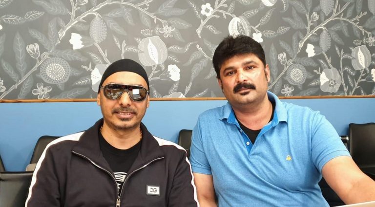 L to R Sukhbir Singh (Angel Investor), Dr Irfan Khan (Founder and CEO, eBikeGo)