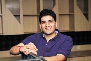 This Indian CEO has completed 900 PROJECTS from 45 COUNTRIES in 5 YEARS