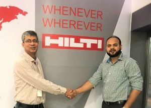 L- Mr.Puneet Dhamija, Director Operations at Hilti India R- Mr. Sumit Saxena, Vice President - Strategy, FarEye