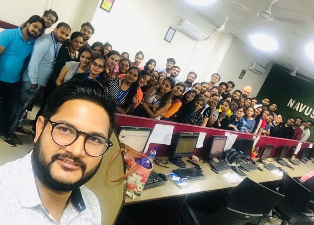 How This Faridabad-based Startup Backed by Amazon-SPN Programme is Helping Sellers Become Online How This Faridabad-based Startup Backed by Amazon-SPN Programme is Helping Sellers Become Online