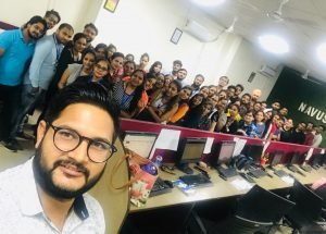 How This Faridabad-based Startup Backed by Amazon-SPN Programme is Helping Sellers Become Online