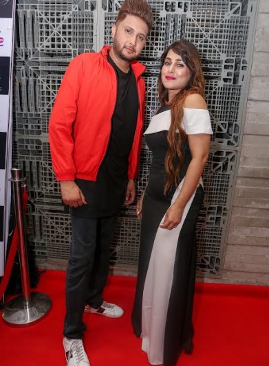 Viral Motani and Pakkhi Hegde