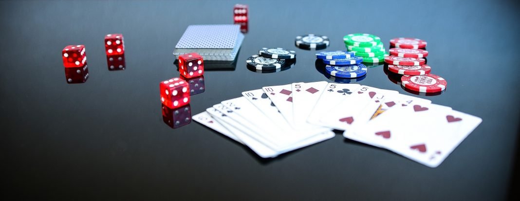 The Festive Tradition of Playing Cards is Turning into a High-Stakes Affair Online The Festive Tradition of Playing Cards is Turning into a High-Stakes Affair Online