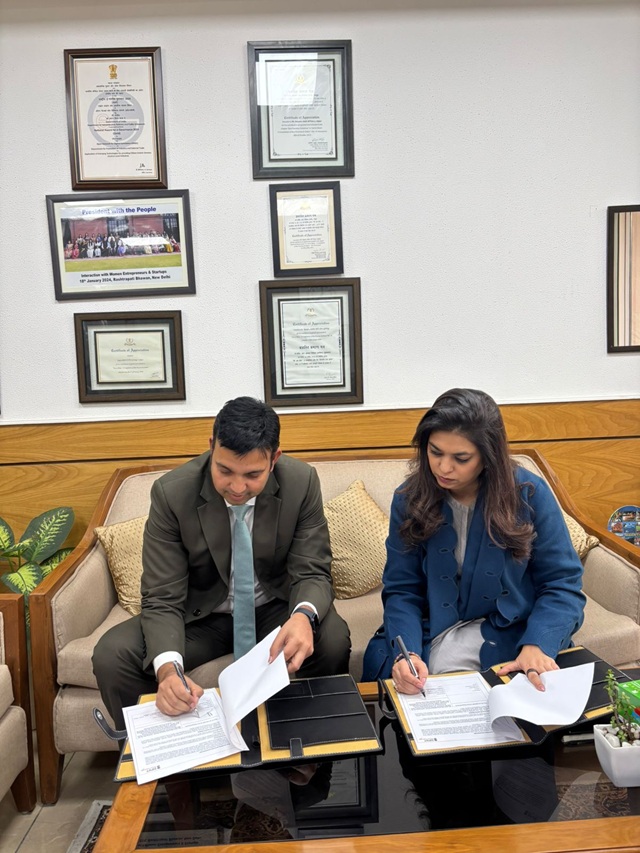 Dr. Sumeet Kumar Jarangal, Director, Startup India and Shweta Rajpal Kohli, President & CEO, Startup Policy Forum (L-R)