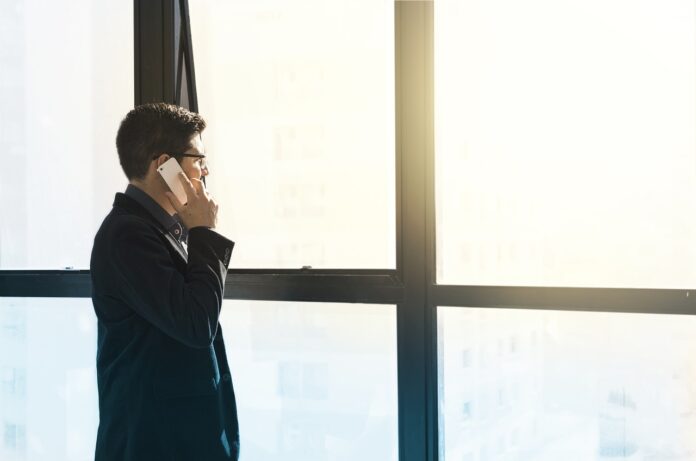 How to Impress Investors in Your First Meeting