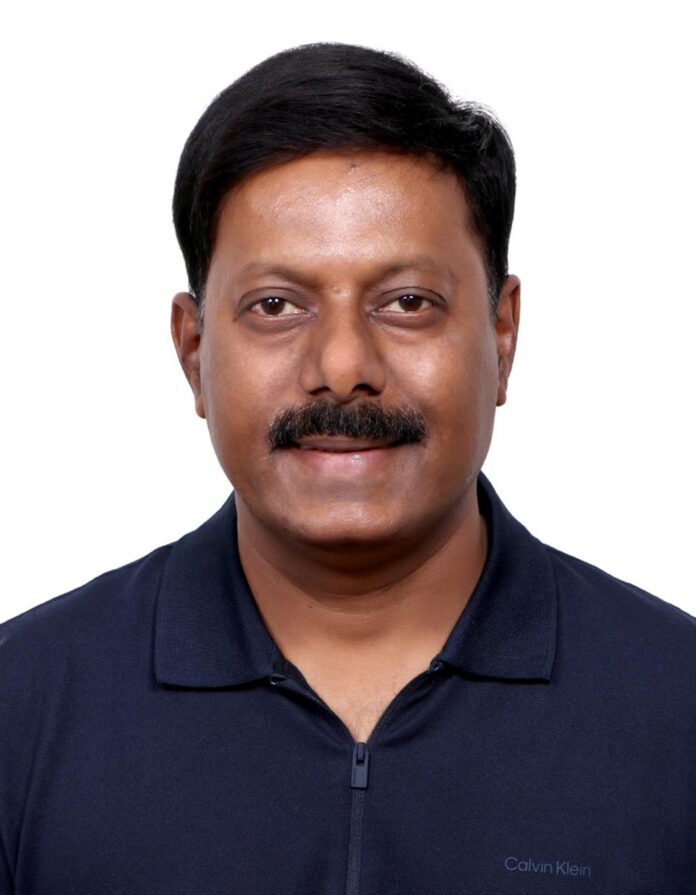 Neeraj Katare – Founder, Tracky and Managing Director, DrStore Healthcare
