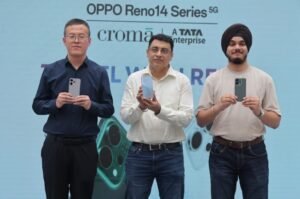 From right to left Mr. Duke, Retail Head-Oppo, Mr. Arshdeep Singh Sandhu, Zonal Head Delhi NCR-Croma, Mr. Jaspreet Singh, Product Expert-Oppo India