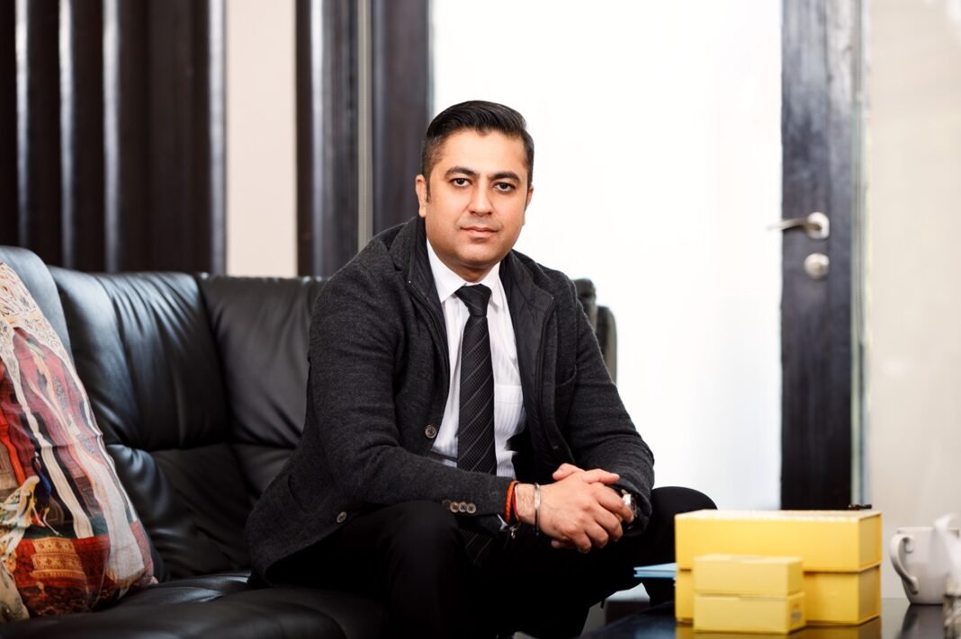 Gagan Dhawan – Entrepreneur, Angel Investor & Author Gagan Dhawan – Entrepreneur, Angel Investor & Author