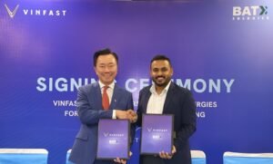 Mr. Pham Sanh Chau, CEO of VinFast Asia (left), and Mr. Utkarsh Singh, CEO of BatX Energies (Right), signed landmark agreement for high voltage battery recycling and repurposing