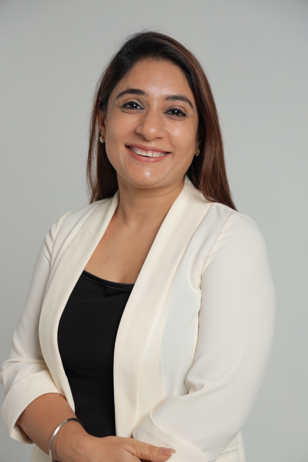 Simran Kaur – Co-Founder & COO, President – Marketing, Dermabay Simran Kaur - Co-Founder & COO, President – Marketing, Dermabay