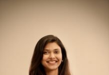 CA Shreya Jaiswal Launches Fawkes Solutions: A Founder-Focused Social Media Agency Blending Finance and Creativity CA Shreya Jaiswal, Founder of Fawkes Solutions