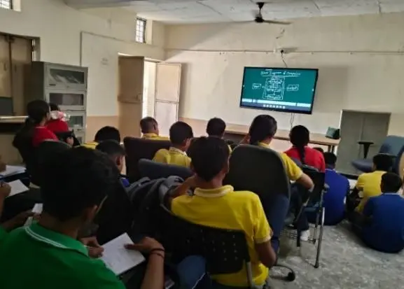 RupeeRedee Partners with Smile Foundation to Strengthen School Infrastructure and STEM Learning Across Government Schools